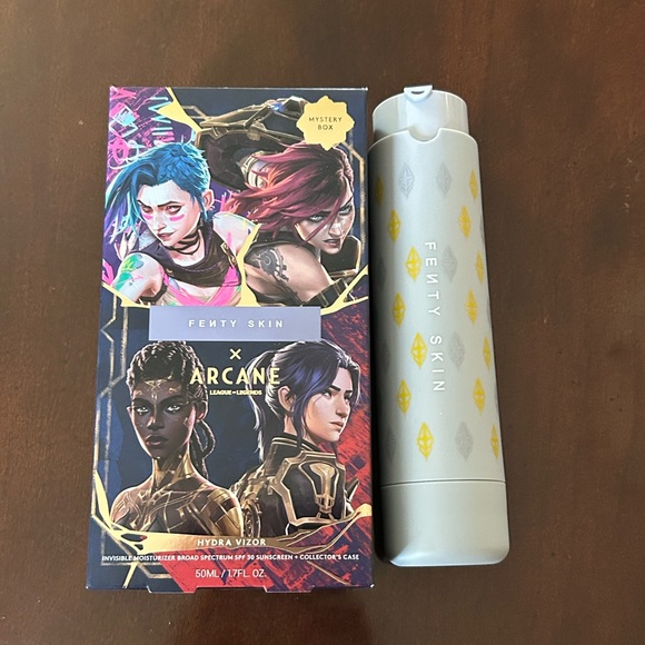 Fenty Skin x Arcane Hydra Vizor - Picture 2 of 5